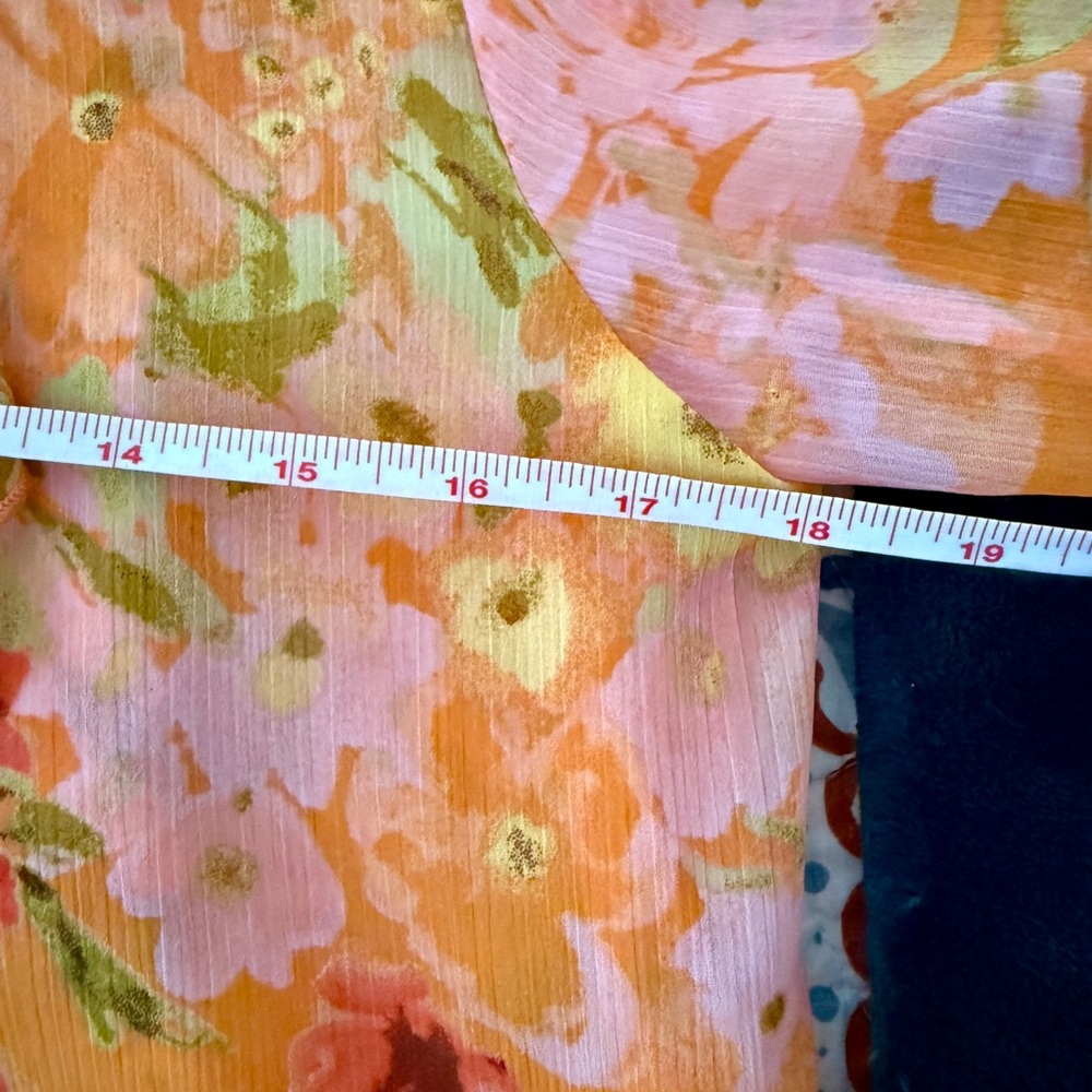 Floral Ruffle Duster - Picture 10 of 10